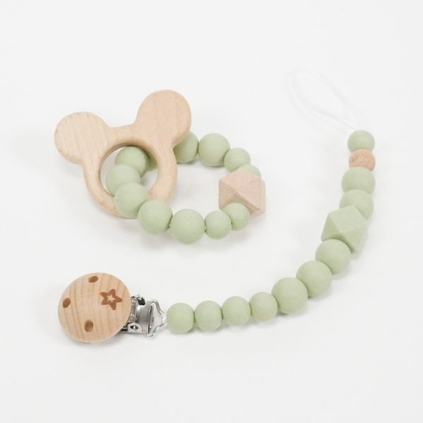 Conjunto chupetero y mordedor silicona MOMMA. Sujetachupete silicona de grado alimentario libre de BPA, PVC, Ftalatos, cadmio y plomo. Pinza de madera y cordón de nylon de alta resistencia,bajo normativa europea EN12586:2007 (A1:2011) Mordedor de silicona de grado alimentario libre de BPA, PVC, Ftalatos, cadmio y plomo. Cordón de nylon de alta resistencia,bajo normativa europea EN12586:2007 (A1:2011) con figura de madera.